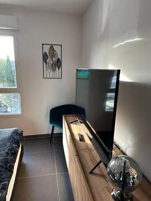 Apartament Joli Appartement Residence Neuve Saint-Mandrier-sur-Mer