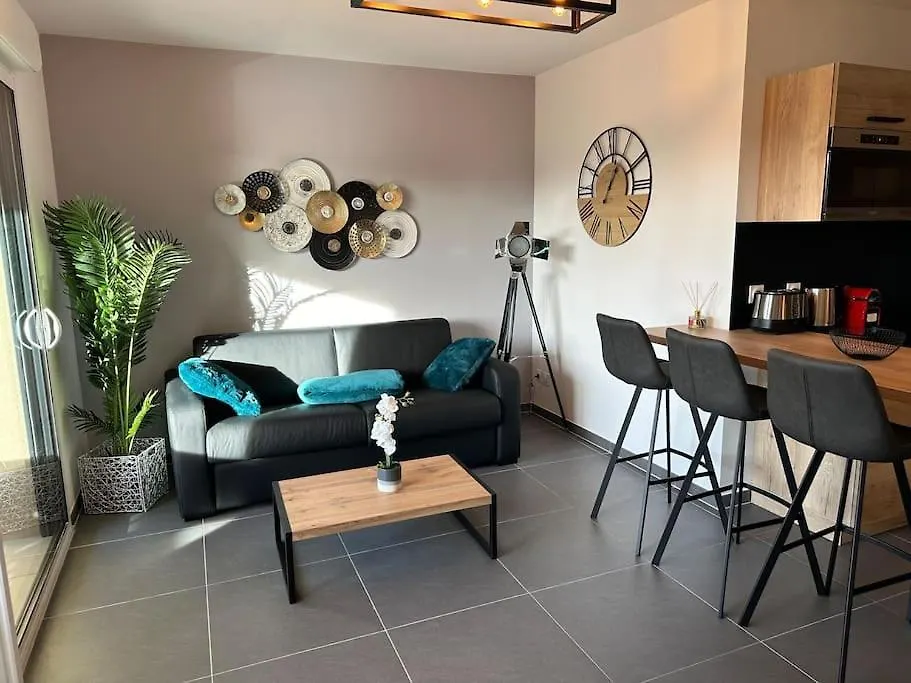 Joli Appartement Residence Neuve Saint-Mandrier-sur-Mer Apartment