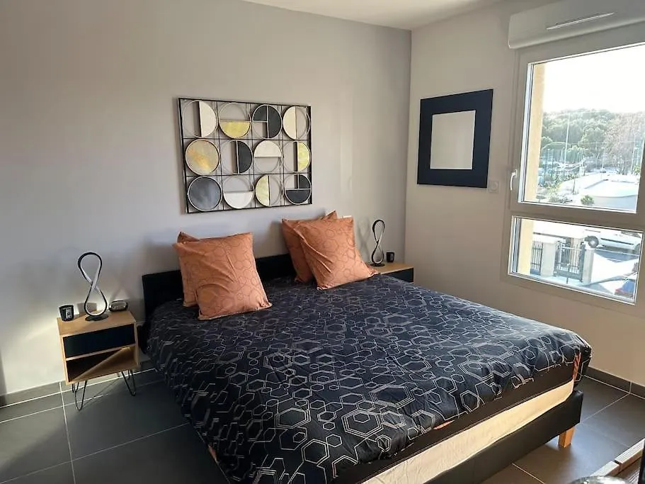 Joli Appartement Residence Neuve Saint-Mandrier-sur-Mer 0*,  France